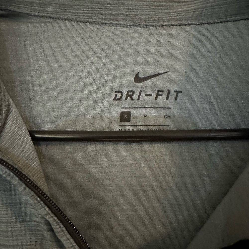 Nike 1/4 Zip Dri Fit Shirt - Picture 3 of 4